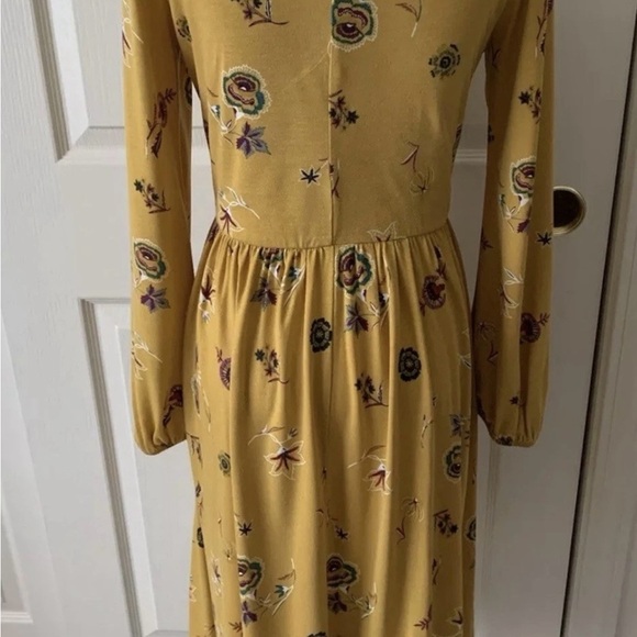 Old Navy Yellow Floral Long Sleeve Dress - Picture 4 of 6